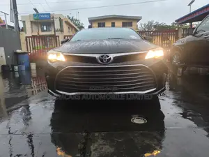 Toyota Avalon Limited FWD Sedan (3.6L 6cyl 6A) 2016 Black