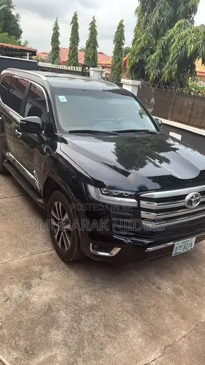 Toyota Land Cruiser 2014 Black