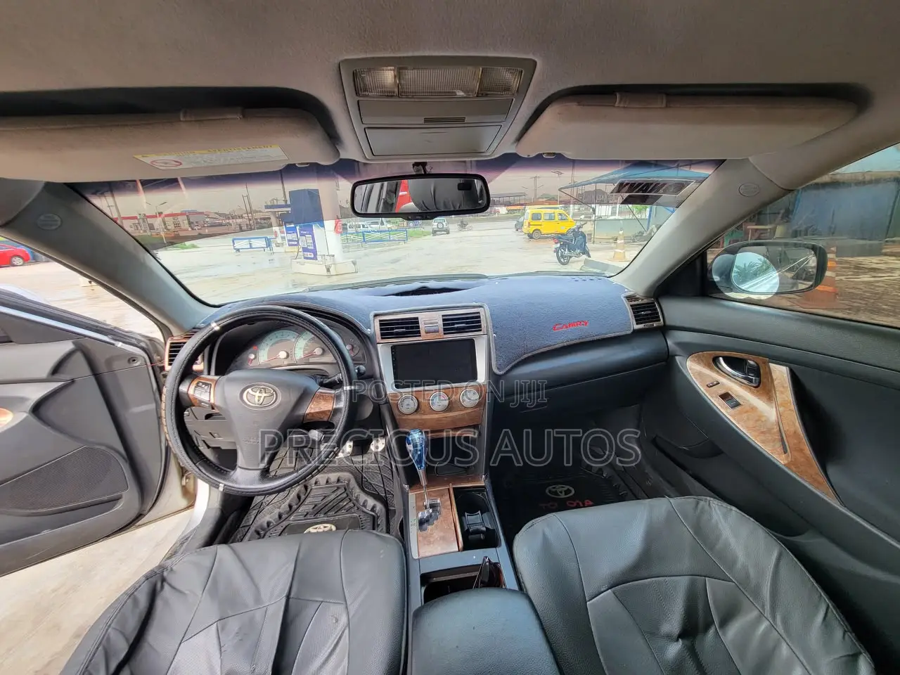Toyota Camry 2010 Silver