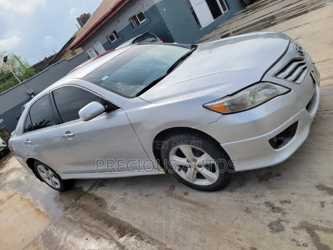 Toyota Camry 2010 Silver