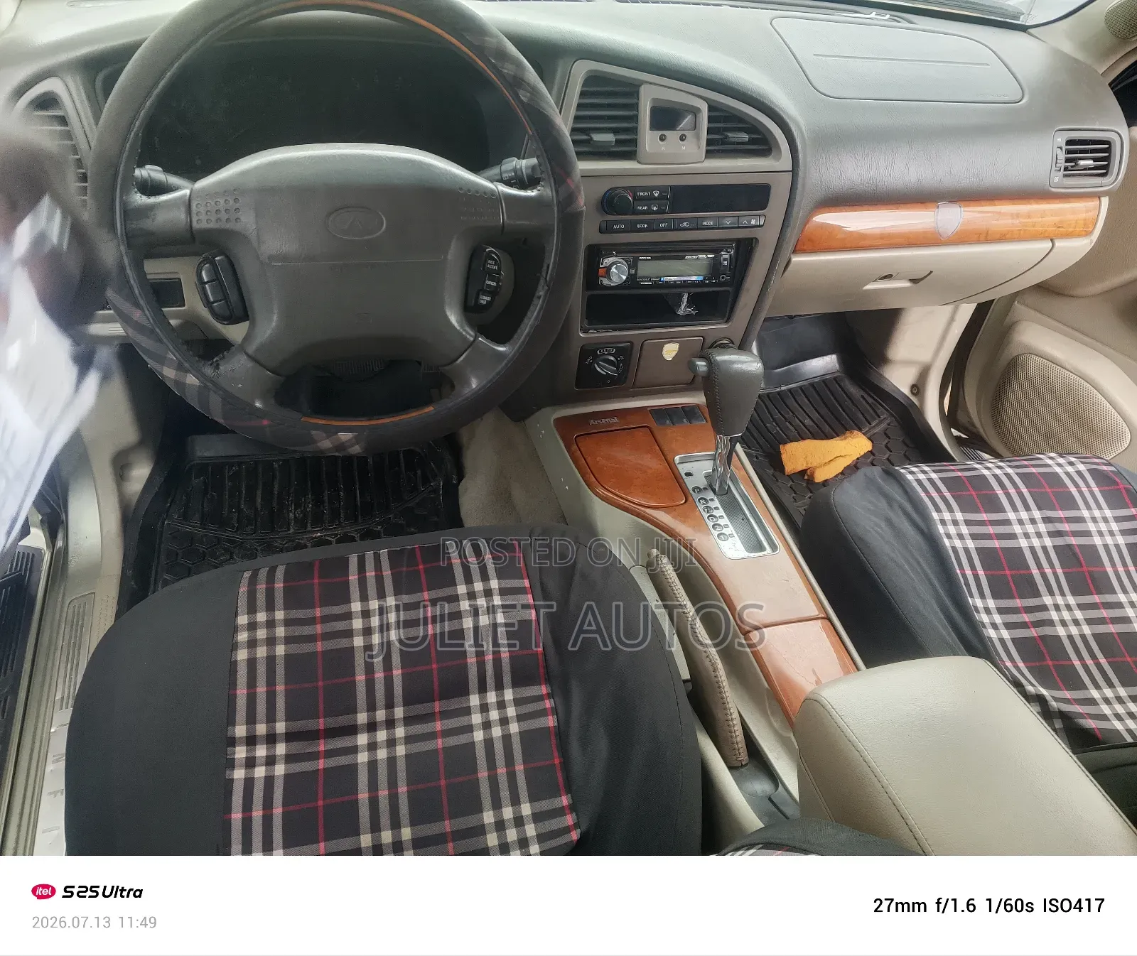 Infiniti QX4 2003 Gold