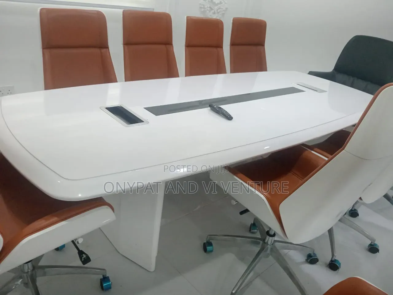 Quality And Executive Conference Table And Chairs