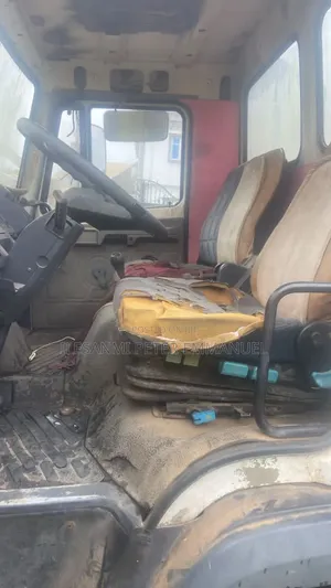 Truck Head