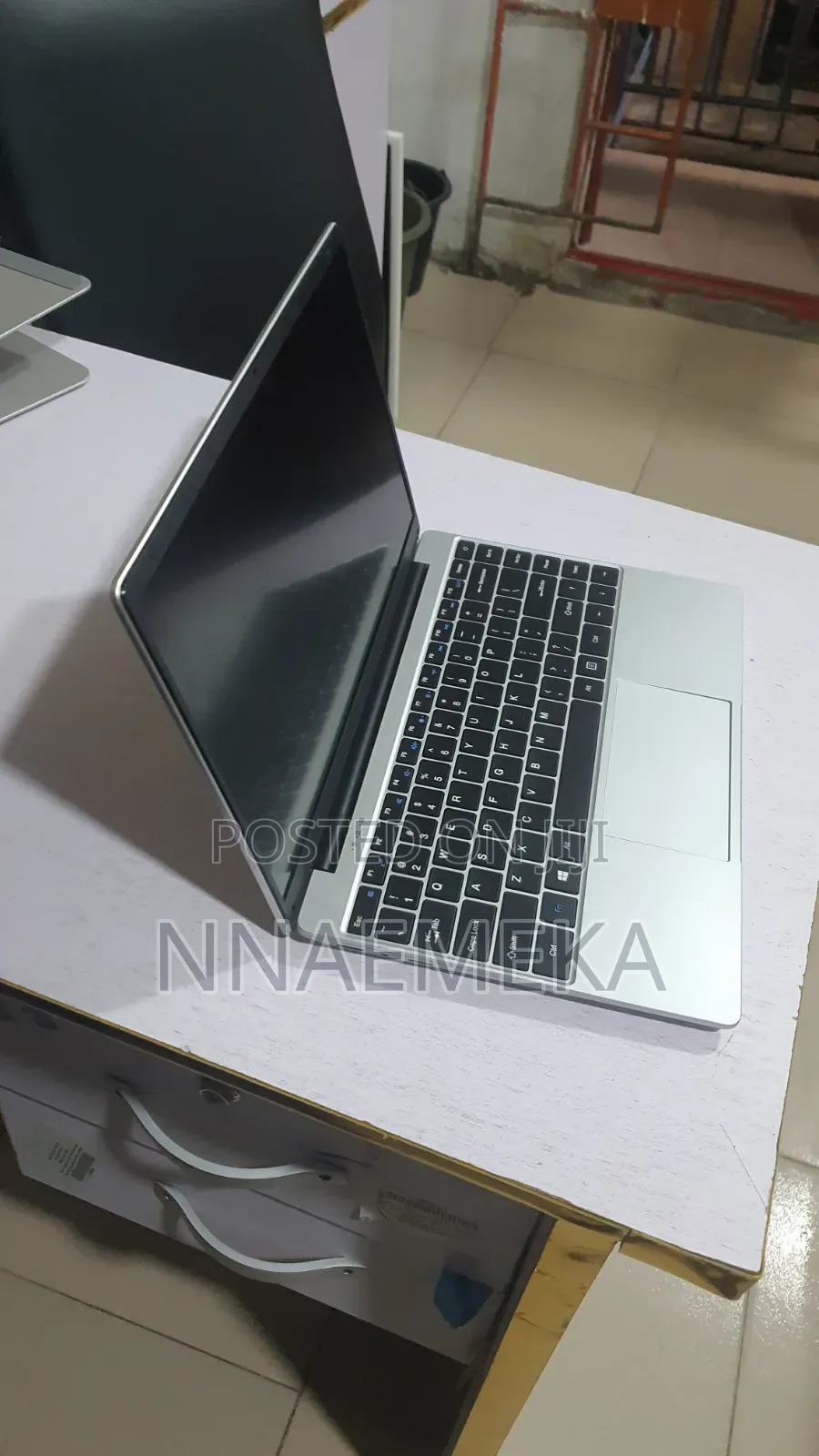 Laptop Avantis Classbook 6GB Intel Pentium SSD 60GB