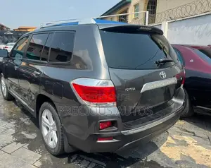 Toyota Highlander Limited 2010 Black