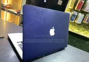 Laptop Apple MacBook Pro 2015 8GB Intel Core i5 SSD 128GB