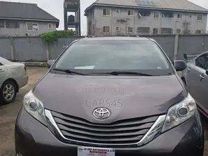 Toyota Sienna 2014 Gray