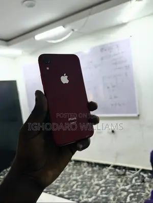 Apple iPhone XR 128 GB Red
