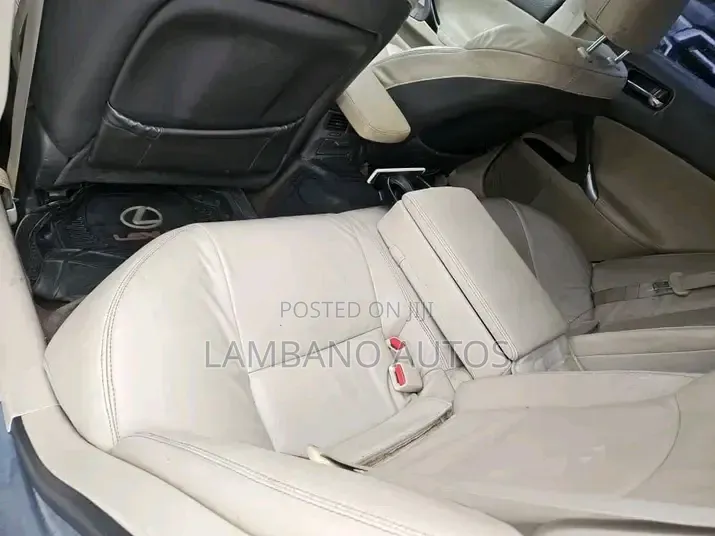 Lexus IS 2008 Green