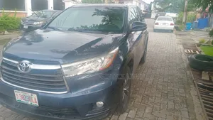 Toyota Highlander XLE V6 4x2 (3.5L 6cyl 6A) 2016 Blue