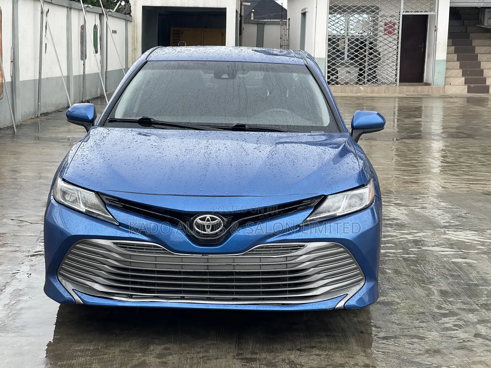 Toyota Camry 2019 Blue