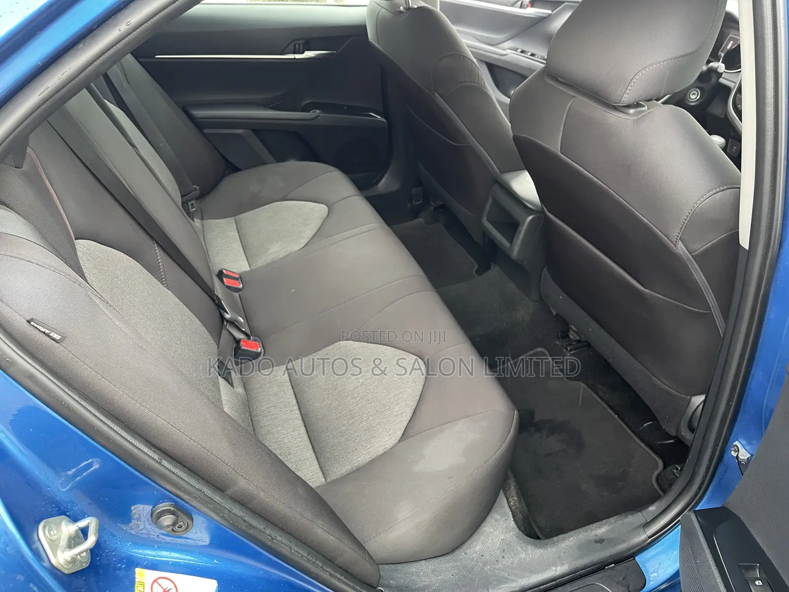 Toyota Camry 2019 Blue