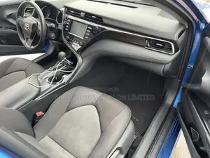 Toyota Camry 2019 Blue
