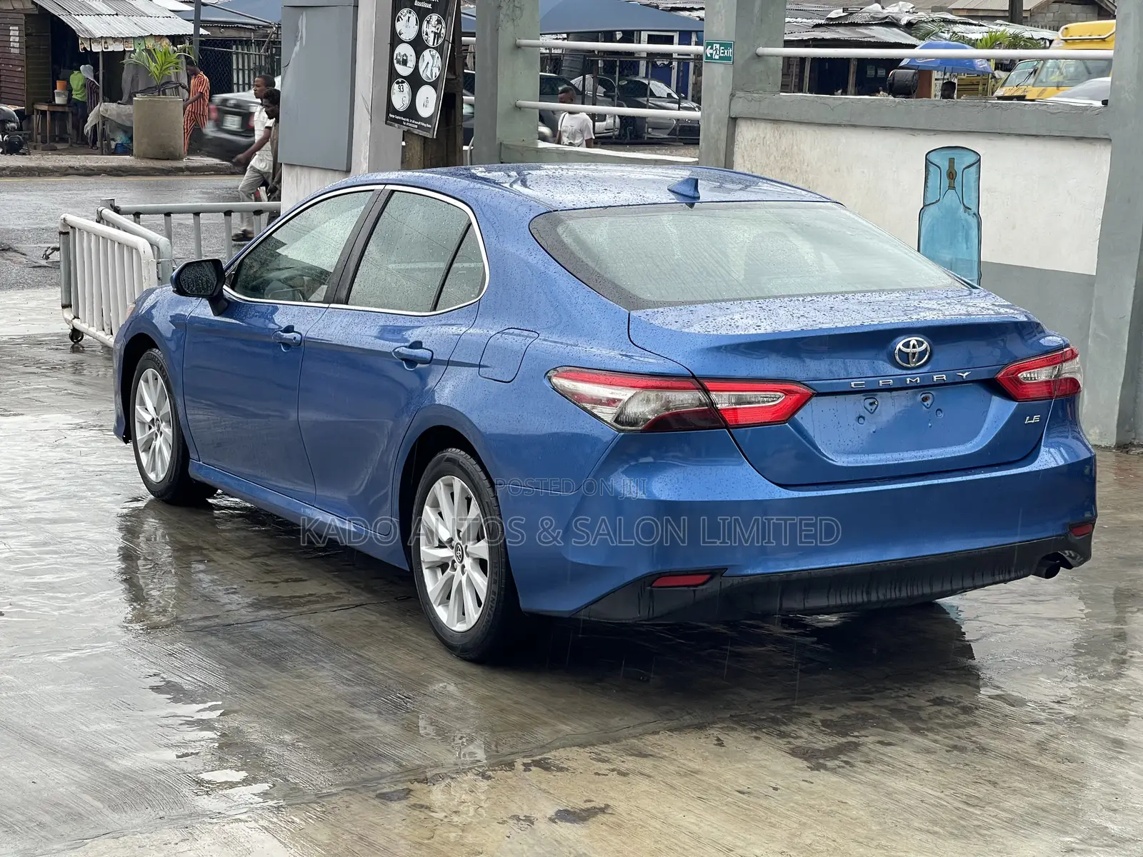 Toyota Camry 2019 Blue
