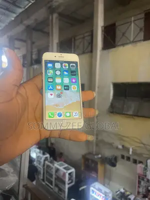 Apple iPhone 6 16 GB Silver