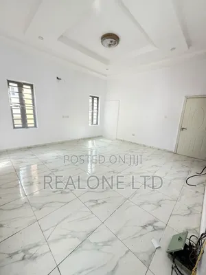 1bdrm Shared Apartment in Lekki for rent