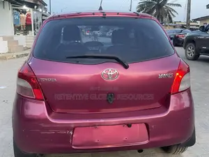Toyota Yaris 2010 Red