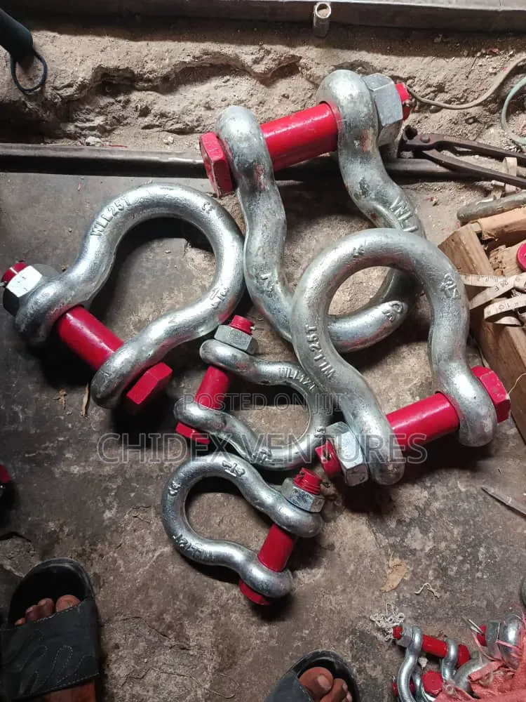 25 Ton Bow Shackle
