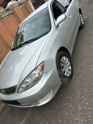 Toyota Camry 2005 Silver