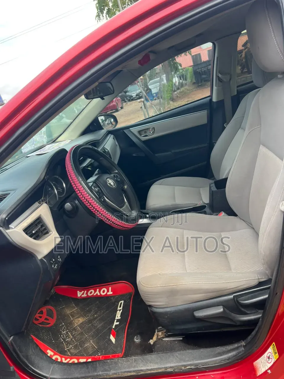 Toyota Corolla 2015 Red
