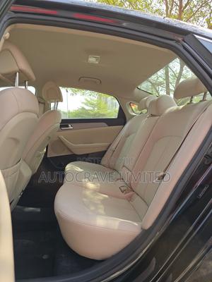 Hyundai Sonata SE 4dr Sedan (2.4L 4cyl 6A) 2015 Black