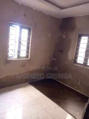 Mini Flat in Lagos, Ire Akari for rent