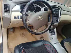 Toyota Highlander 2005 Gold