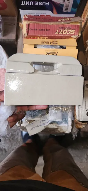 200amps Fuse and Bas Cut Out Fuse