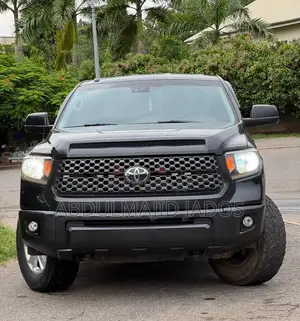 Toyota Tundra 2018 Black