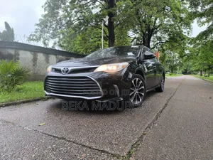 Toyota Avalon XLE FWDSedan (3.6L 6cyl 6A) 2016 Black