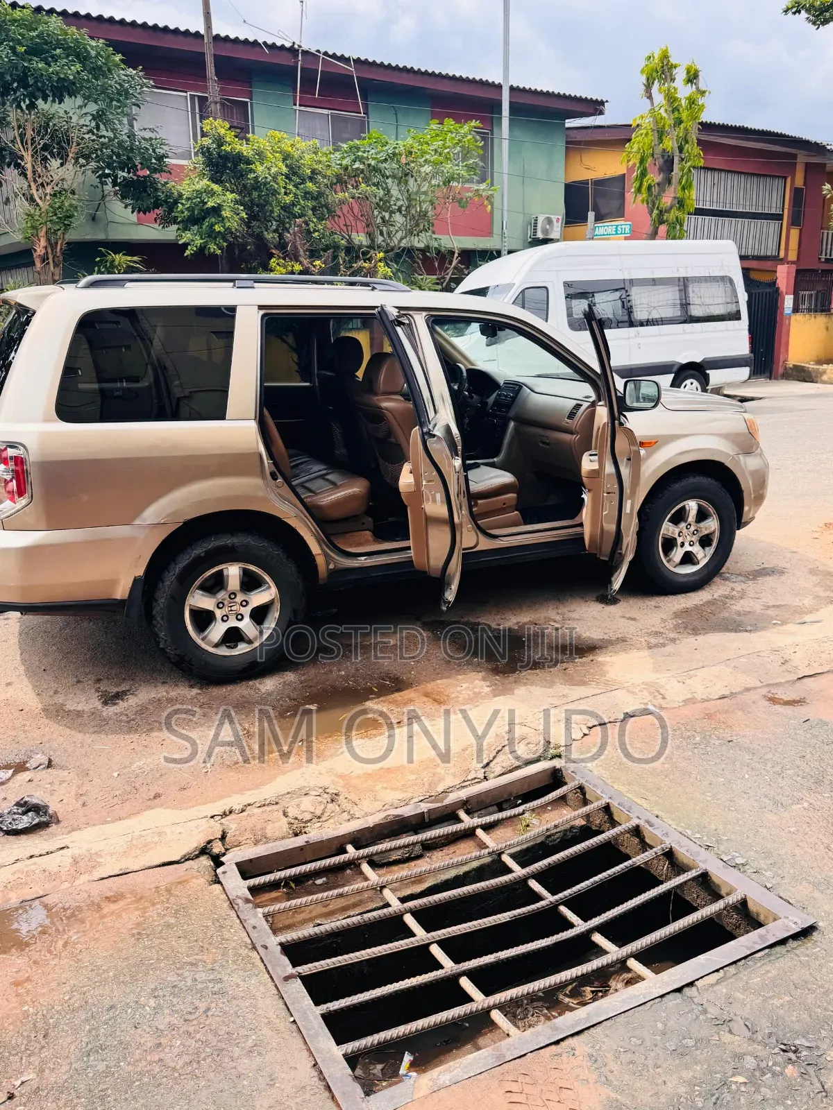 Honda Pilot 2005 Gold