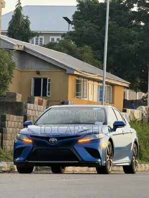 Toyota Camry XSE (2.5L 4cyl 8A) 2019 Blue