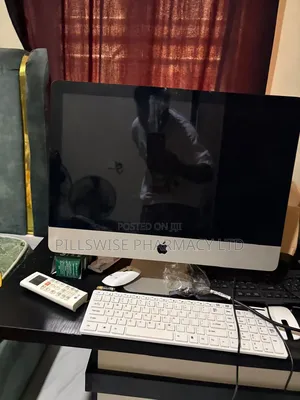 Desktop Computer Apple iMac 8GB Intel Core i5 SSD 500GB