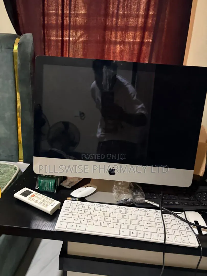Desktop Computer Apple iMac 8GB Intel Core i5 SSD 500GB