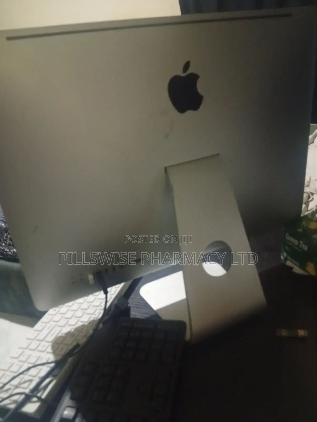 Desktop Computer Apple iMac 8GB Intel Core i5 SSD 500GB