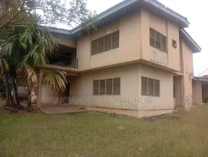 11bdrm Duplex in Bodija Estate, Ibadan for sale