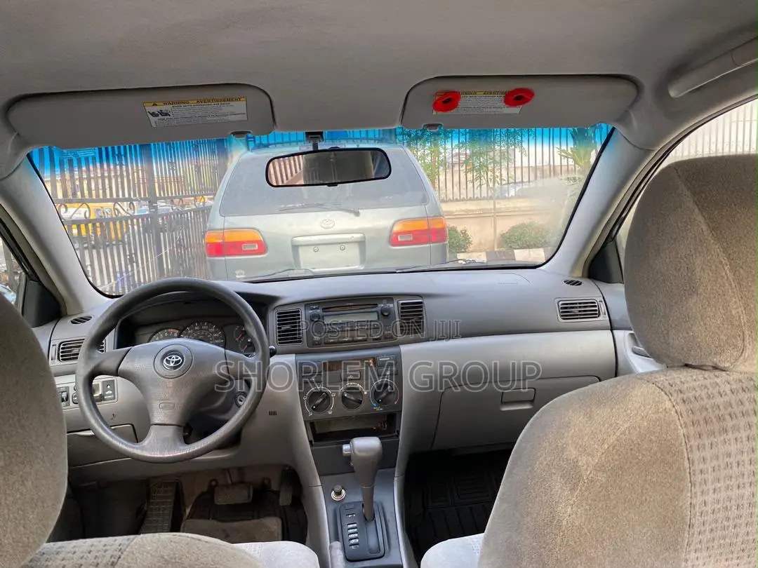 Toyota Corolla 2005 Gray