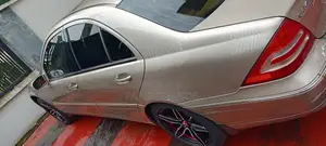 Mercedes-Benz C240 2006 Beige