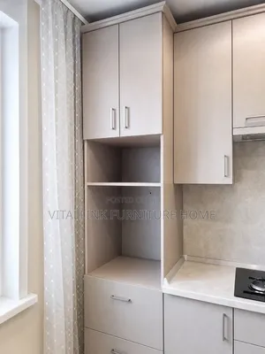 Modern Light Grey L-Shape Kitchen Cabinets With Open Niche