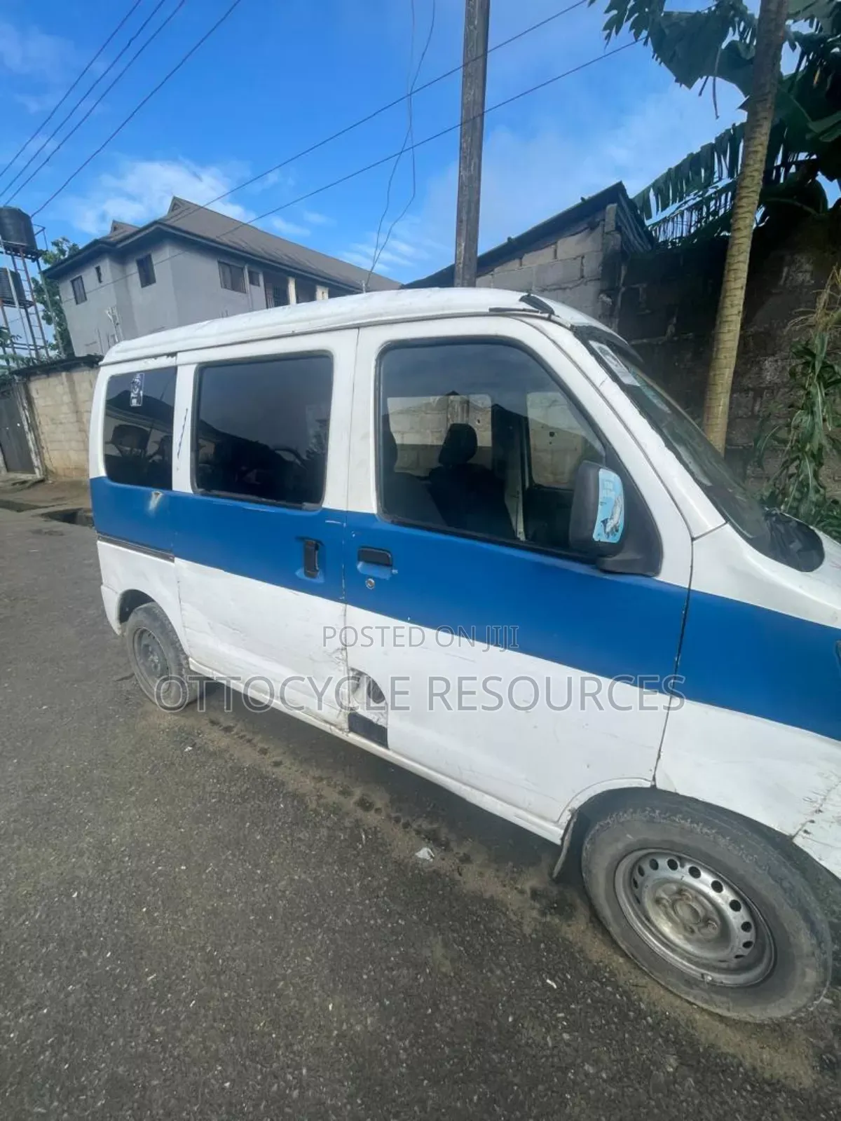 Daihatsu Hijet 2004 White