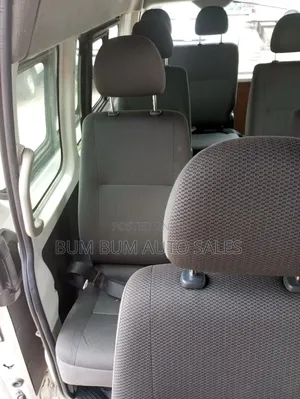 Toyota HiAce 2016 White