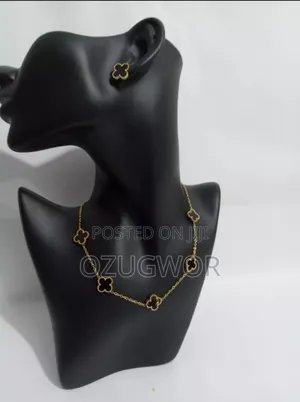 Original Vca Necklace Set