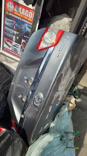 Toyota Corolla Boot 2012