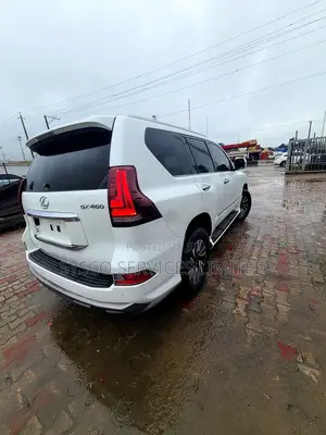 Lexus GX 460 Luxury 2015 White