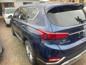 Hyundai Santa Fe 2018 Blue