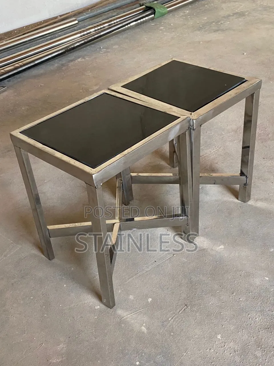 Sdie Coffee Table