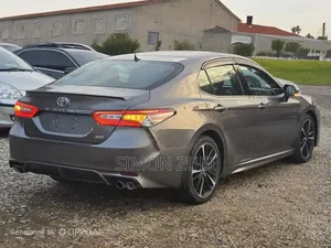 Toyota Camry 2019 Gray