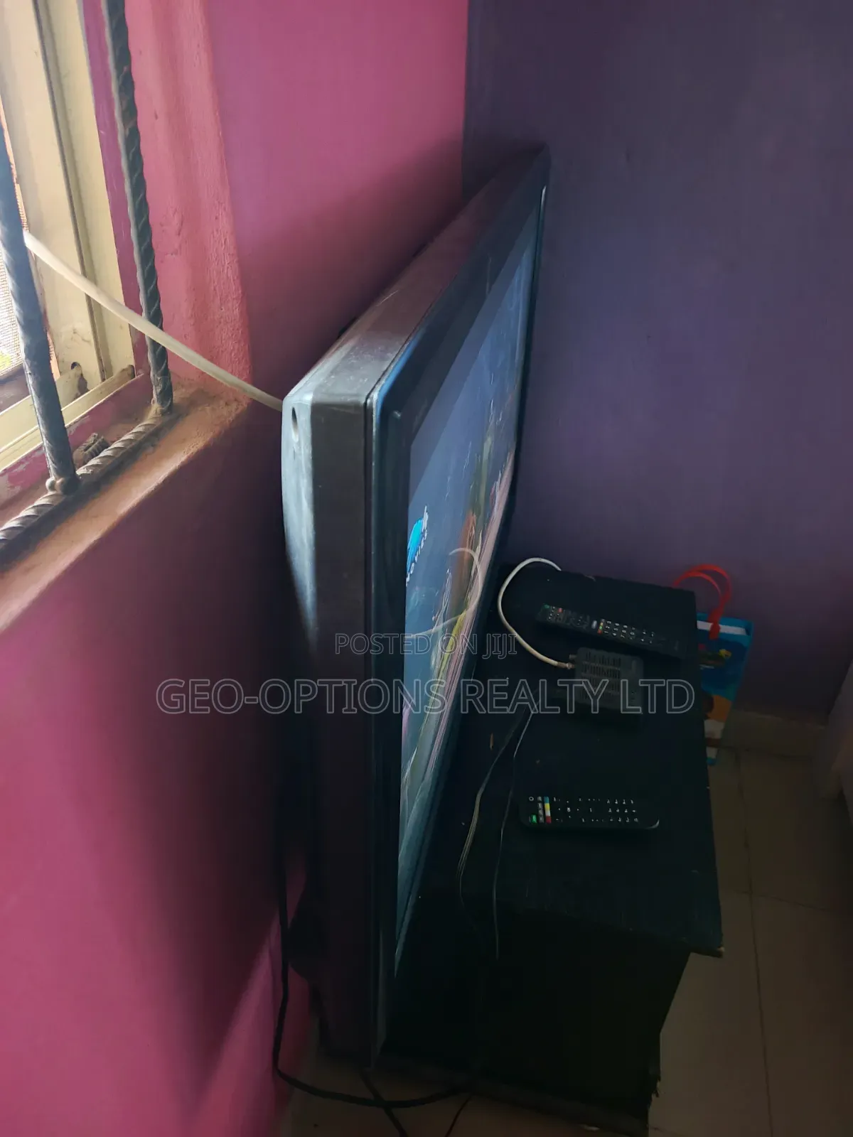 45 inches Sony TV
