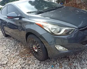 Hyundai Elantra 2013 Silver