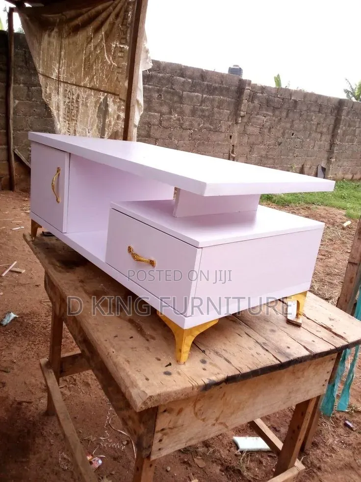 Senter Table as Seen